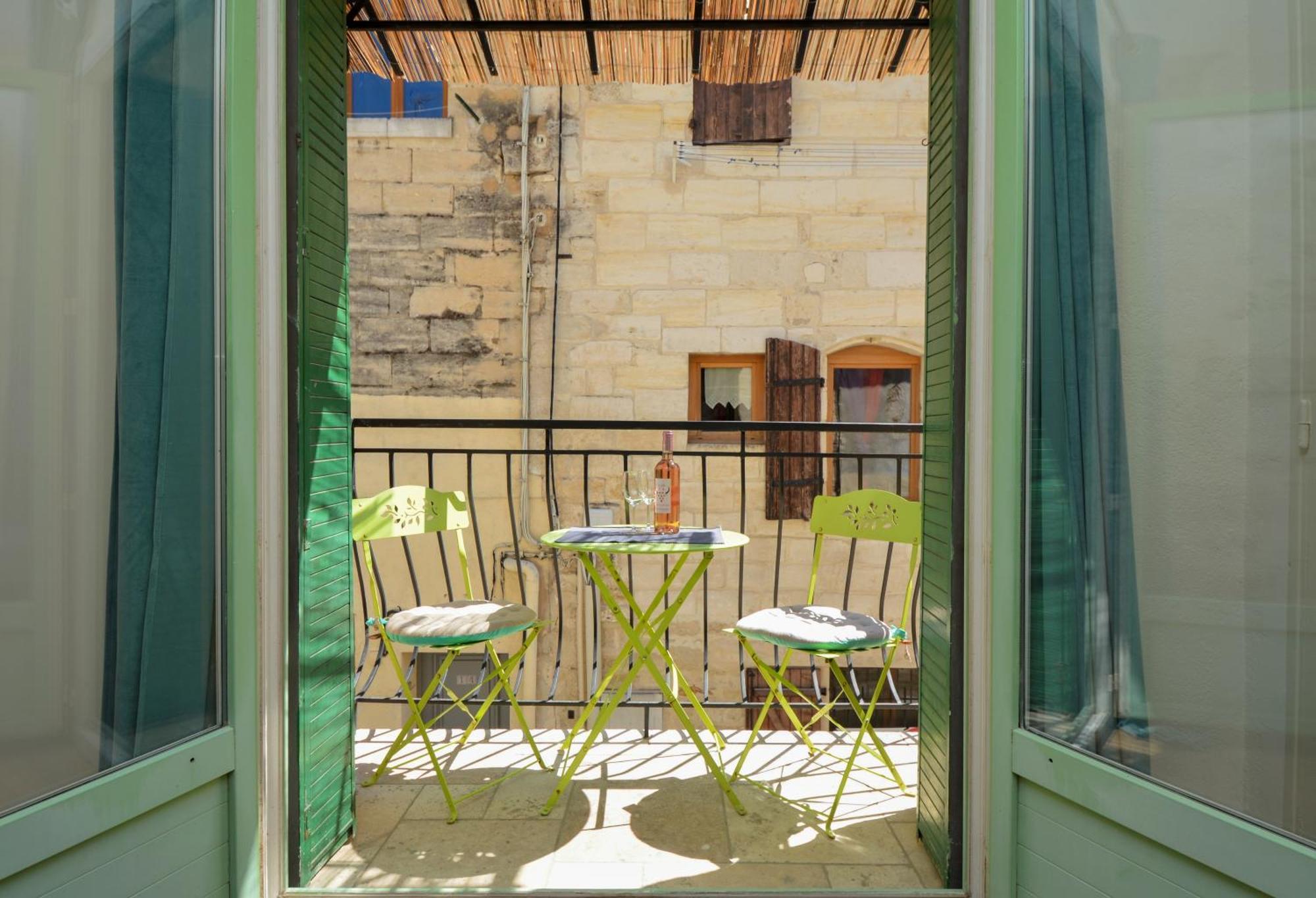 Maison Le Petit Balcon Beaucaire Beaucaire  Bagian luar foto